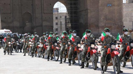 Fotos: Se realiza desfile conmemorativo de la Defensa Sagrada en Irán