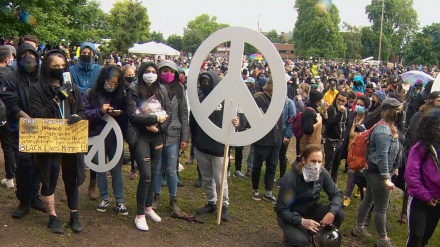 アメリカで人種主義への抗議運動が継続