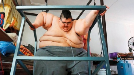 د نړۍ تر ټولو چاق سړی له کورونا ویروس ورغید