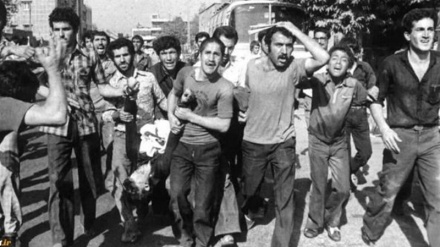 8 Shtatori përvjetori i kryengritjes së popullit iranian kundër regjimit diktatorial Pahlavi