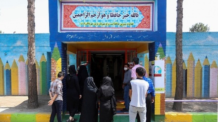 Pemungutan Suara Pemilu Parlemen di Isfahan (1)