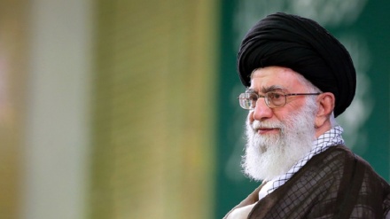 Iran, aperta la pagina Twitter dell’Ayatollah Khamenei in italiano