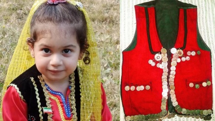 Veshjet tradicionale iraniane në festivalin bullgar