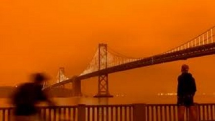 Usa: incendi California, a San Francisco cielo arancione