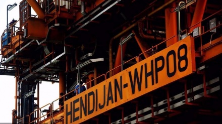 New platform installed in Persian Gulf oilfield