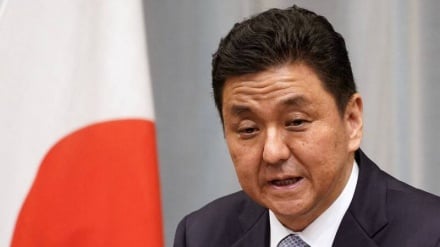 岸新防衛相が、会見でミサイル阻止に言及 