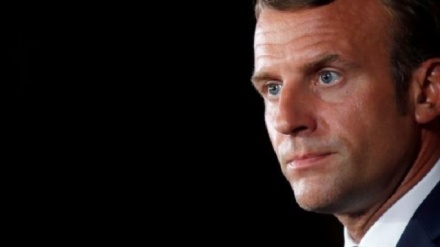 マクロン大統領が、仏週刊紙の侮辱行為を擁護