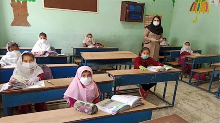 آغاز سال تحصیلی جدید در ایران با رعایت دستورالعمل های بهداشتی