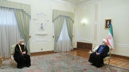 鲁哈尼：伊朗愿意与阿曼发展双边关系