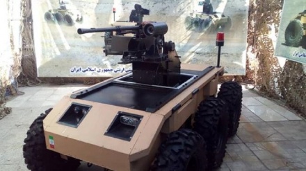 Iran Luncurkan Robot untuk Perang Darat