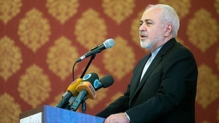 Zarif: Populli iranian ka qëndruar krenar 40 vjet pas agresionit të Sadamit