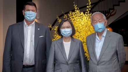 中国外交部 ： 美官员接连访台是政治挑衅/必将采取正当反制措施 包括针对有关个人