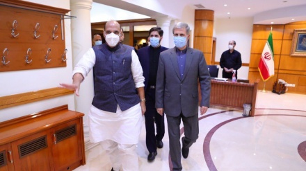 שר ההגנה ההודי: הפגישה עם שר ההגנה האיראני היתה קונסטרוקטיבית