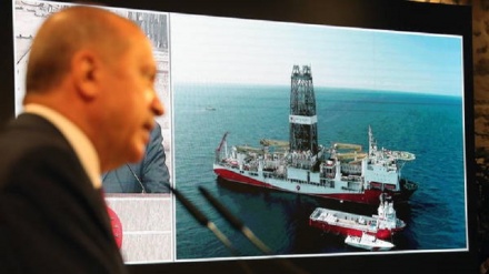 Erdogan, non cederemo le nostre risorse ai nemici