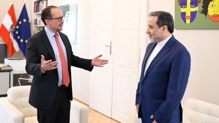 Eragçi takohet me ministrin e jashtëm të Austrisë