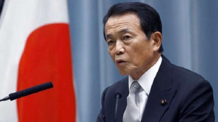 麻生財務相、「来年夏の東京五輪想定し、早期解散考えるべき」