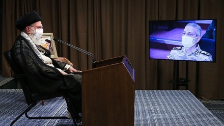 Lideri Suprem i Revolucionit Islamik: Mbrojtja fitimtare është pjesë e identitetit kombëtar të Iranit