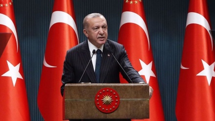 Erdogan warns Greece to enter Mediterranean talks or face ‘painful’ consequences