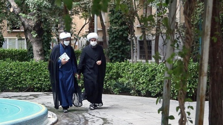 Tahun Ajaran Baru Hauzah Ilmiah di Iran Dimulai (1)