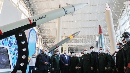 Iran yazindua kombora jipya la balestiki lifikalo umbali wa kilomita 700 baharini