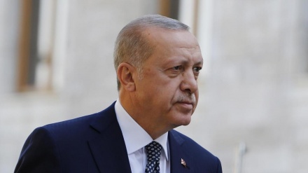 Erdoğan'ın avukatlarından Yunan gazetesine suç duyurusu 