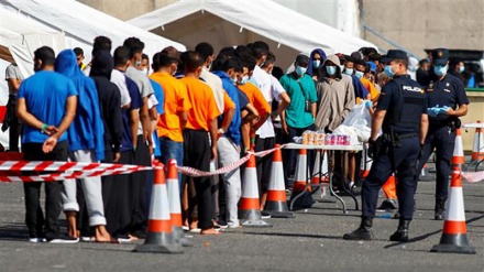  Spain rescues 58 migrants at sea near Canary Islands 