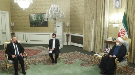 伊拉克外长会见伊朗总统