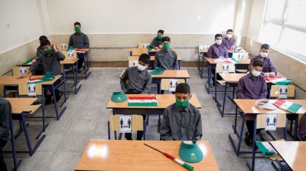 Video+Fotos: Inicio del nuevo año escolar iraní