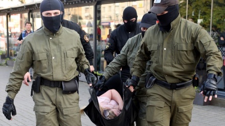 (FOTO) Bielorussia, si torna in piazza: arresti - 2