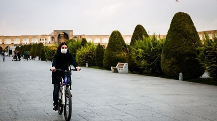 Karena COVID-19, Nesf-e Jahan Sepi Pengunjung (3)