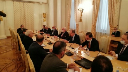 Marrëveshja bërthamore dhe zhvillimet rajonale qendër e konsultimeve të Zarif dhe Lavrov në Moskë