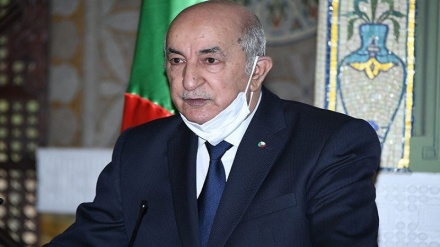 फ़्रांसीसी राष्ट्रपति के बयान से नाराज़ अल्जीरिया ने फ्रांस में अपने 6 काउन्सलेट बंद कर दिेये