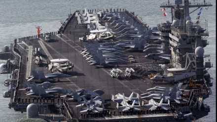 Vëzhgimi i aeroplanmbajtëses amerikane me dronë iranianë