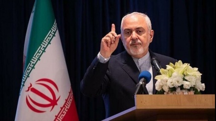 Zarif Trump-a ýüzlenip: Oýanmagyň wagty geldi