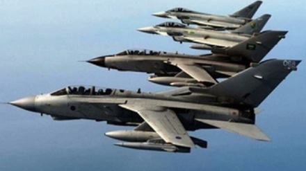 サウジ主導アラブ連合軍の戦闘機が、イエメン・サヌアへの空爆を継続