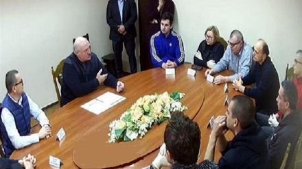 Belarus president visits opposition in jail to discuss constitutional reforms