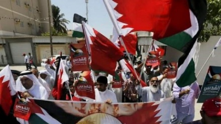 Rakyat Bahrain Tuntut Pengusiran Dubes Rezim Zionis 