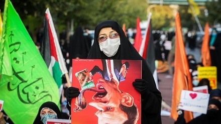 (FOTO) Proteste anti Macron nel mondo islamico - 2
