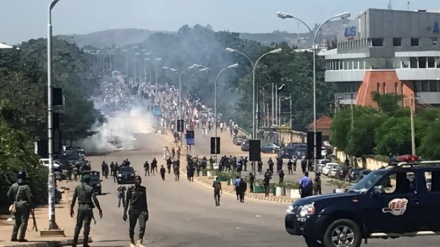 Buhari ataka kukomeshwa maandamano, machafuko yaendelea Abuja