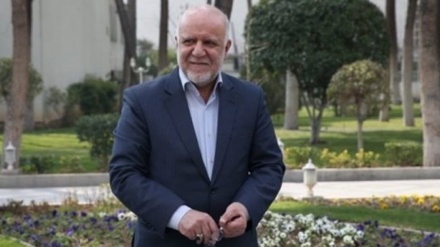 Zanganeh: Industria e naftës në Iran nuk do të ndalet