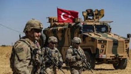 Turchia si ritira le sue truppe dalla grande postazione militare nel nord-ovest della Siria