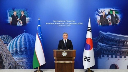 Президент Мирзиёев Шимолий иқтисодий ҳамкорлик форумида иштирок этди