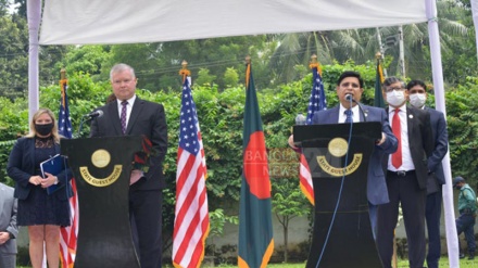 বাংলাদেশ-আমেরিকার সম্পর্ক দিন দিন সুদৃঢ় হচ্ছে-মোমেন: বাম সংগঠনের উদ্বেগ