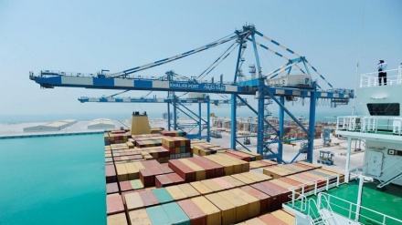 Covid mette a dura prova economie degli stati arabi Golfo Persico