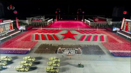 Manovra ushtarake më e madhe në Korenë Veriore në prani të Kim Jung Un