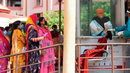 הודו: יותר מ-100 אלף בני אדם מתו מקורונה מאז פרוץ המגפה