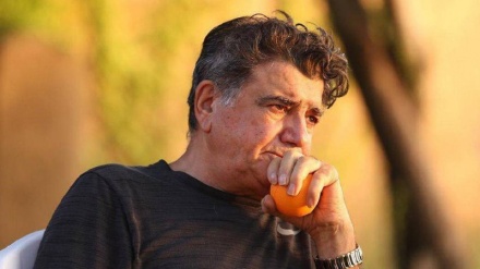 Vdes artisti i njohur i këngës iraniane