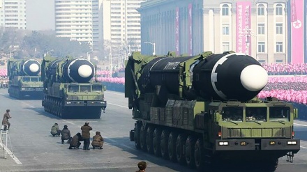 Пхеньян дунёдаги энг йирик қитъалараро баллистик ракетани намойиш қилди 