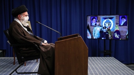 Wisuda Taruna Angkatan Bersenjata Iran