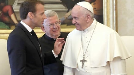Macron soffia sul fuoco: Francia continua a lottare il 'fondamentalismo islamico'